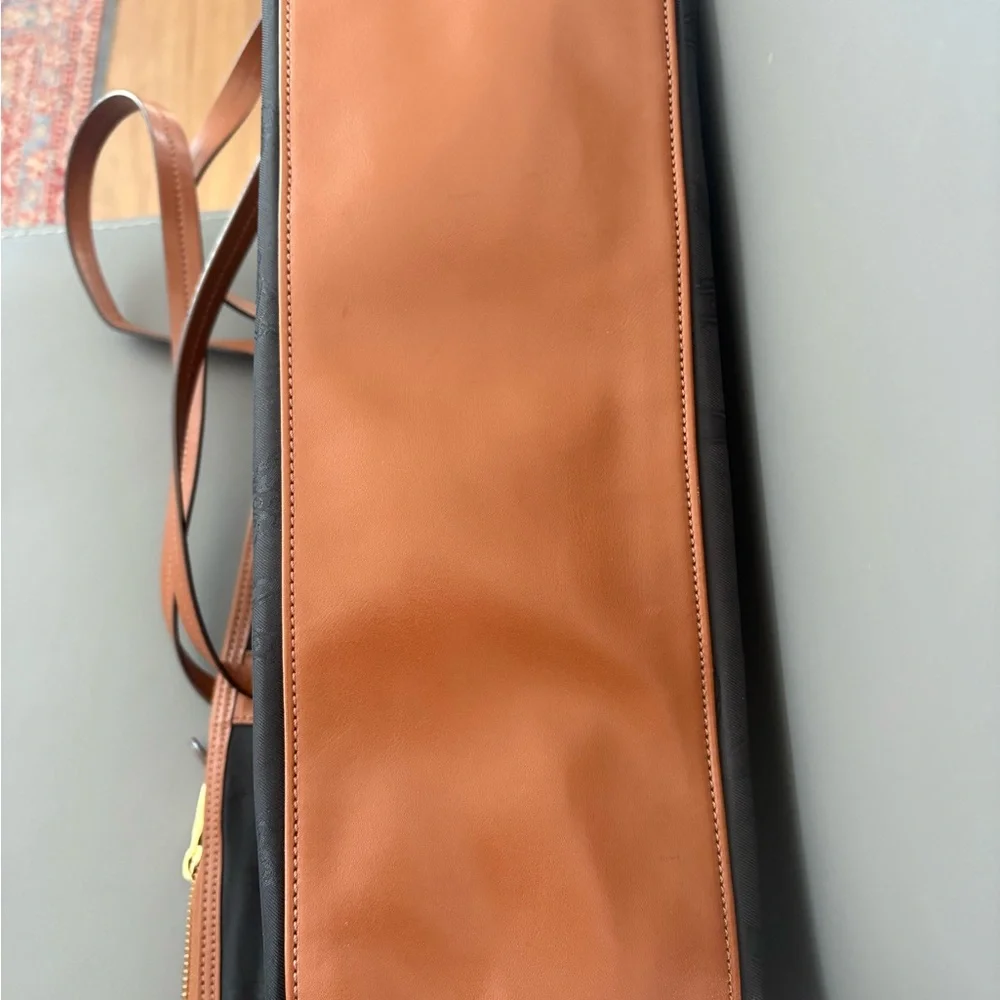 Black and tan Ralph Lauren shoulder tote - Picture 3 of 9